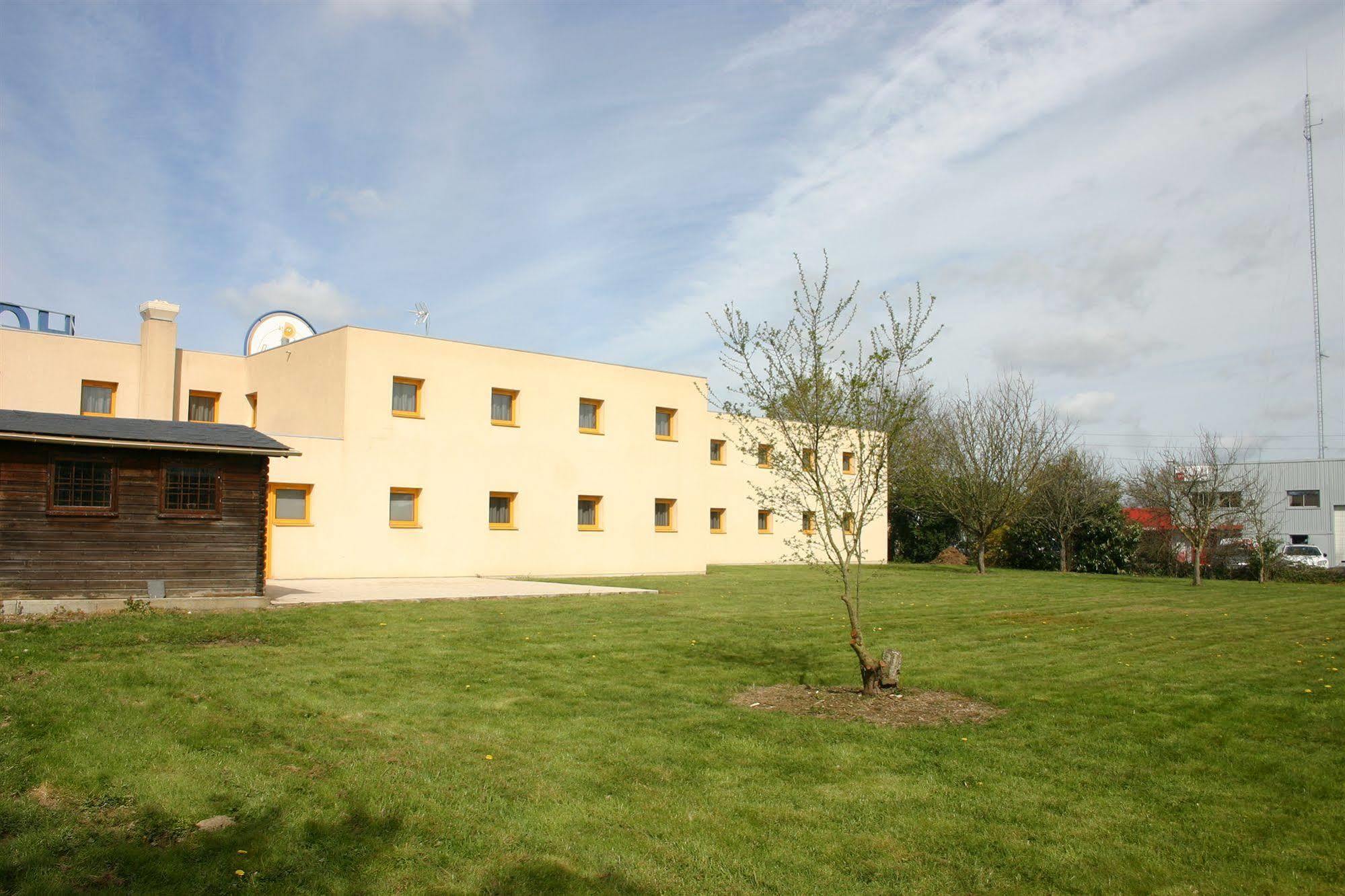B&B Hotel Angers Parc Expos Verrieres-en-Anjou Exterior photo